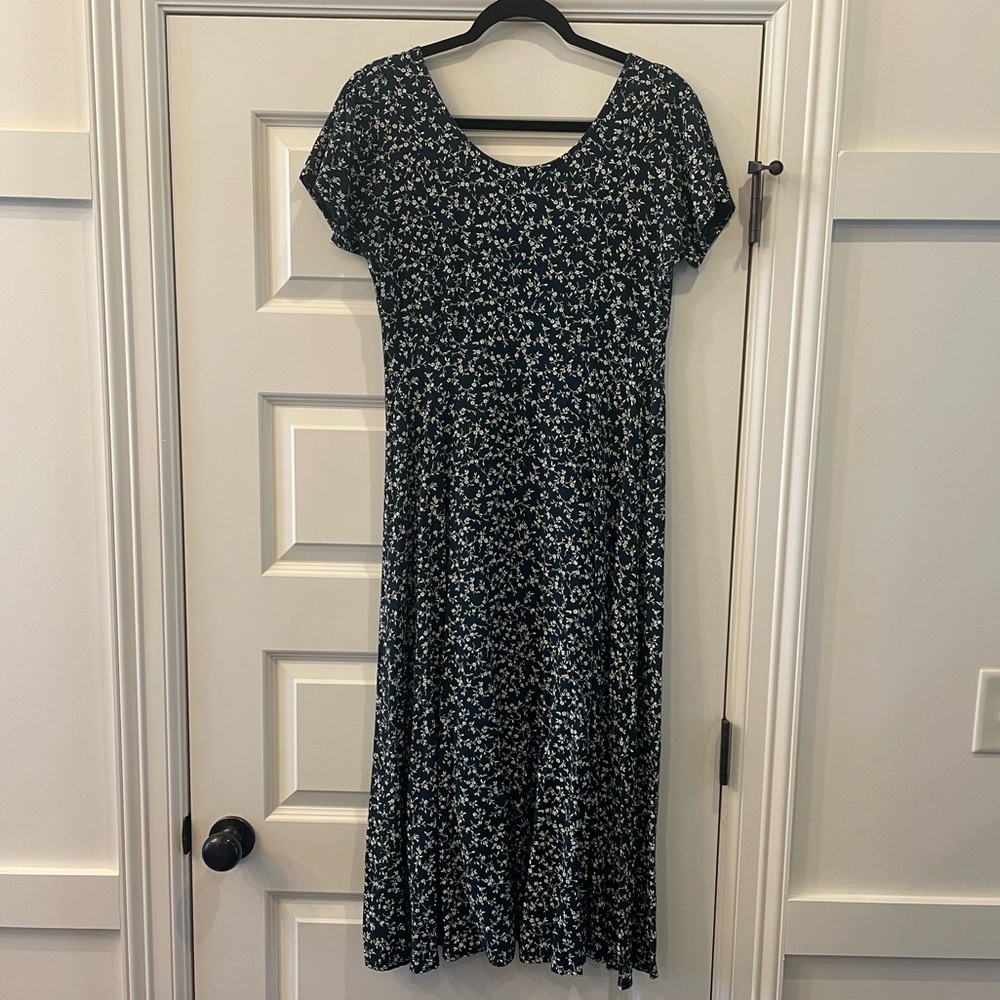 Vintage 90s Green Ditsy Floral Short Sleeve Midi Dress M